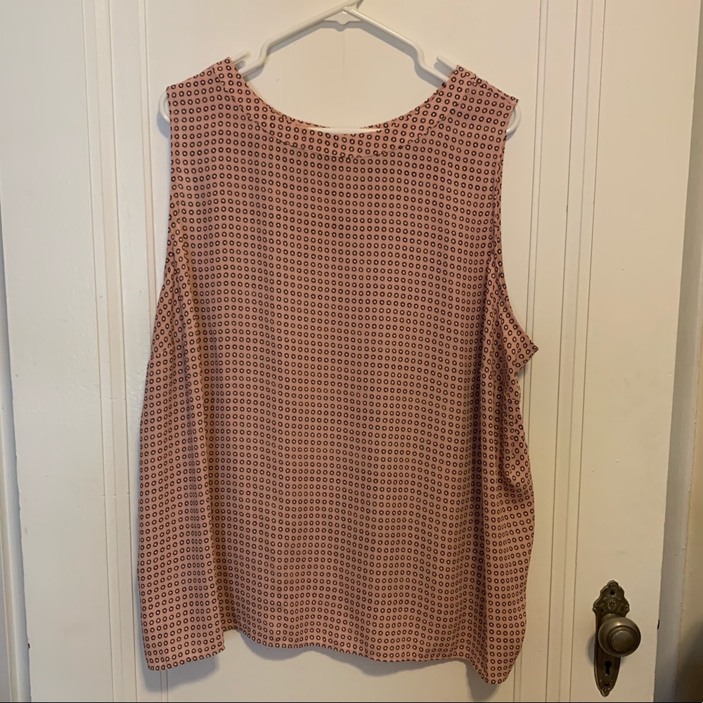LOFT Plus Pink Sleeveless Top with Flower Print